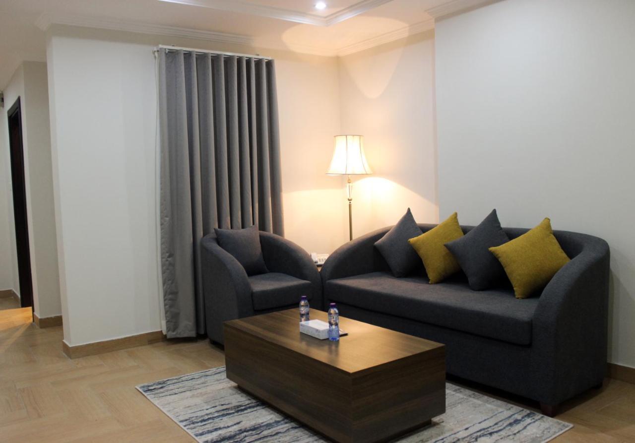 Golden Suites Jubail Exterior photo