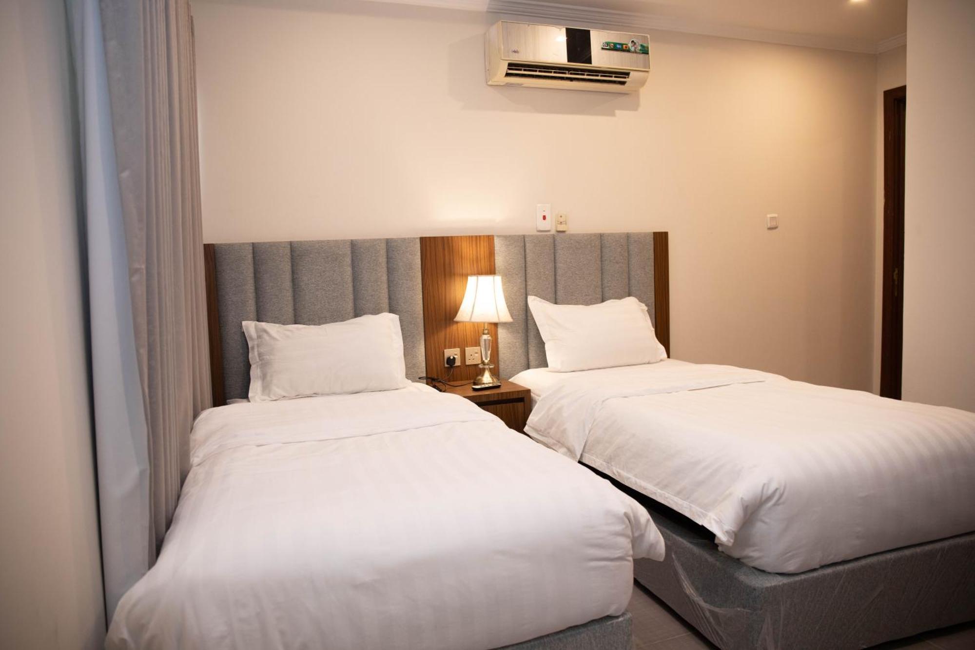 Golden Suites Jubail Exterior photo